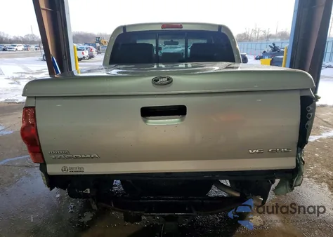 2008 Toyota Tacoma Double Cab z USA, uszkodzony, nr VIN 5TELU42N48Z545700